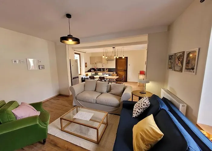 Maison De Village Renovee